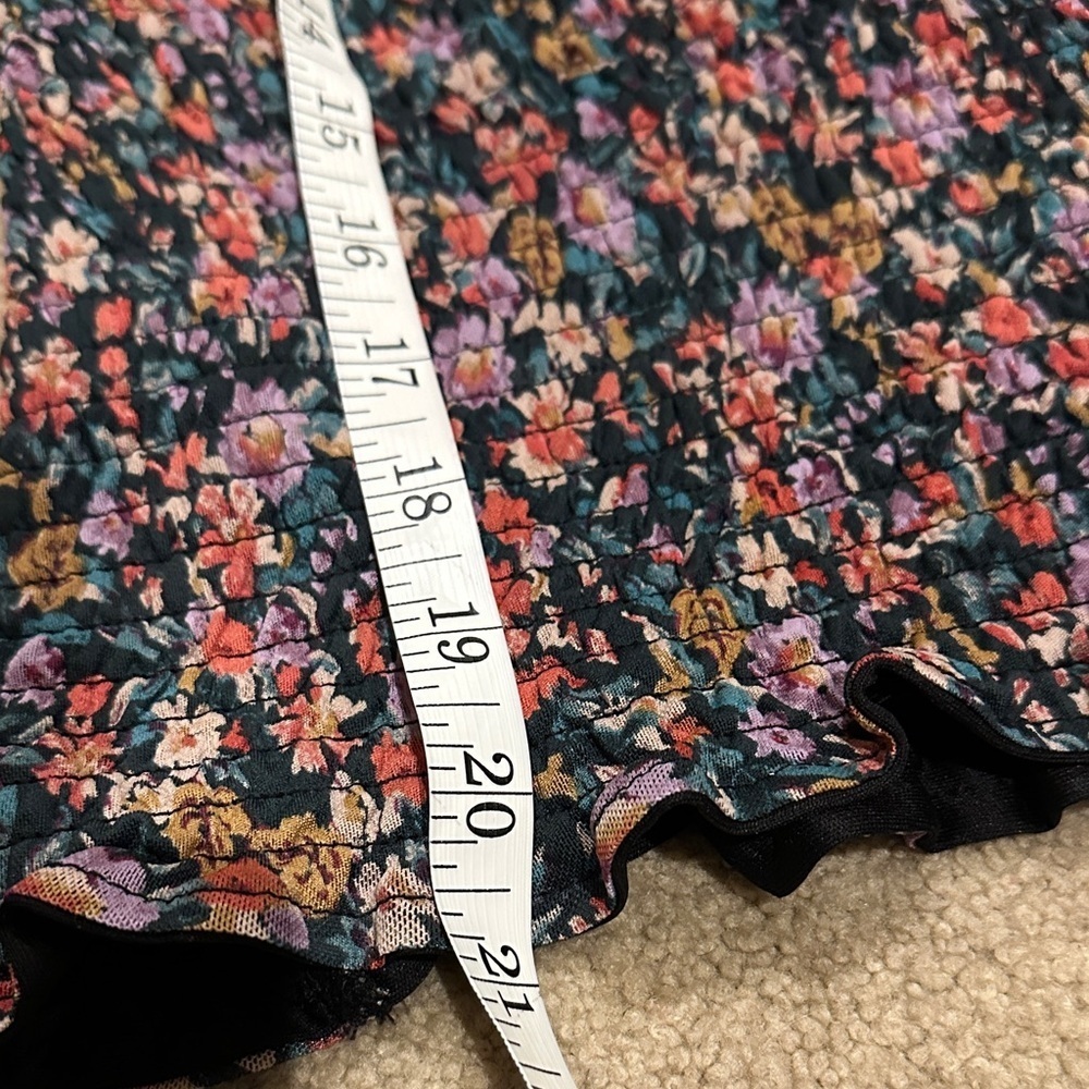 Evereve Black Multicolor Floral Smocked Blouse - Picture 5 of 7